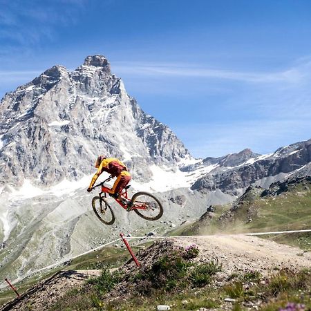 Relax & Sports -Cervinia- Maison Valtournenche Exterior photo
