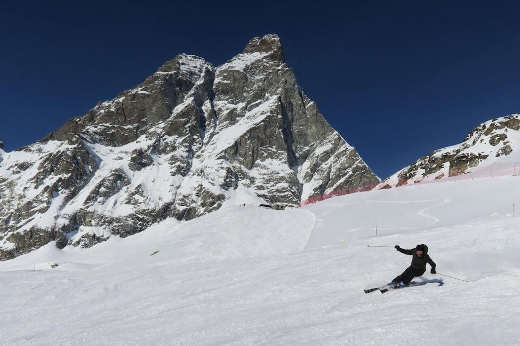 Relax & Sports -Cervinia- Maison Valtournenche Exterior photo